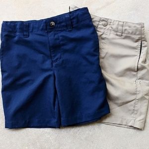 Boys Under Armour Shorts, Size 4, Khaki and Navy